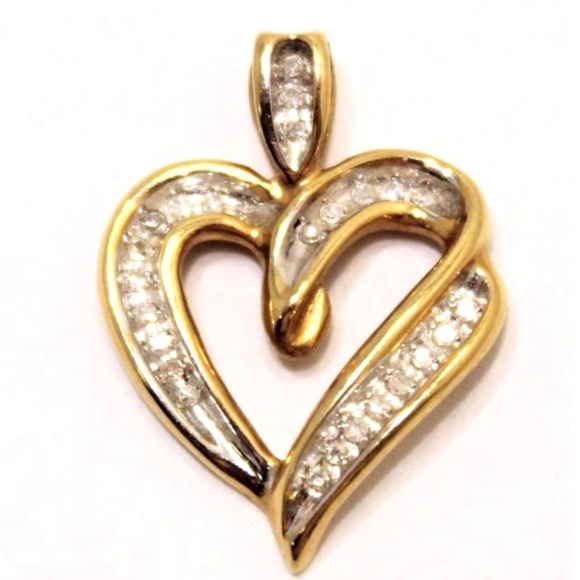 Jewelry - 10K Yellow Gold Diamond Heart Pendant TW 2.1g